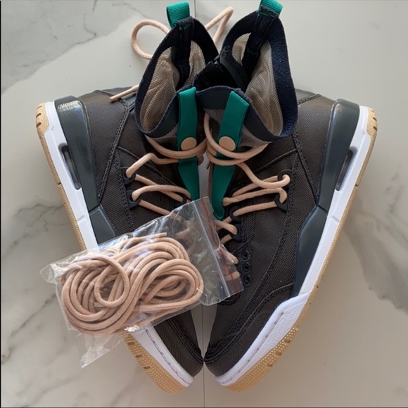 NWT Nike Air Jordan 3 Retro Explorer Lite - Picture 5 of 7